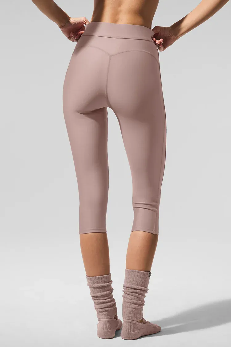 Capri Airlift Mesh High-Waist Just Right
