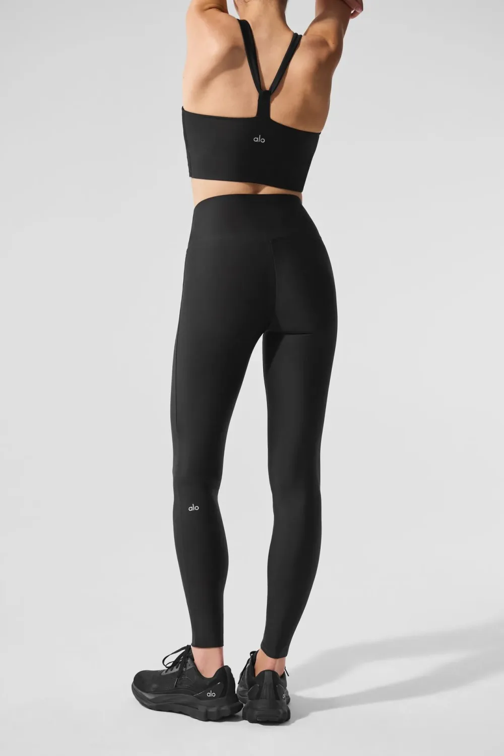 LEGGING AIRLIFT HIGH-WAIST SLEEK